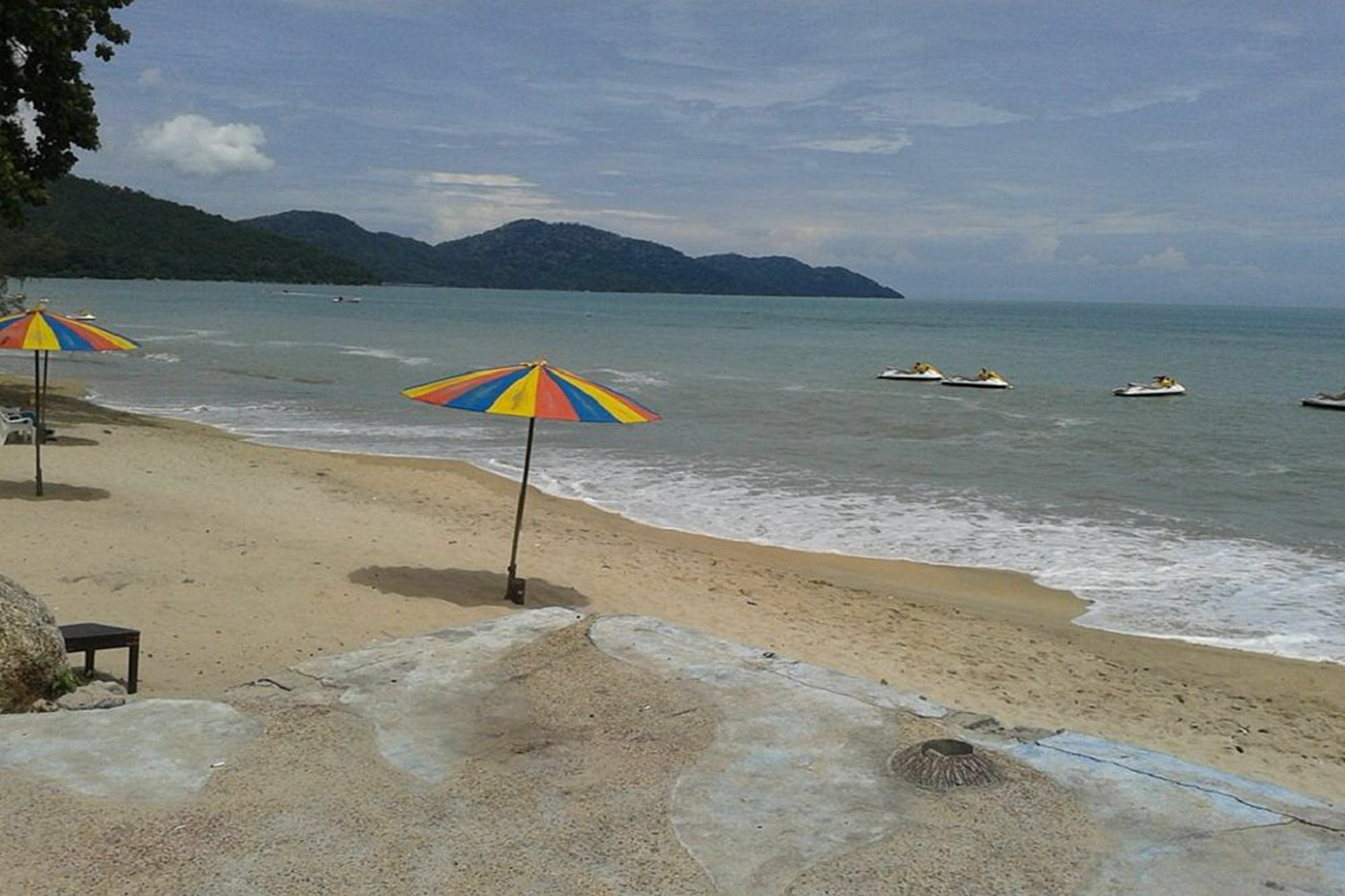 Et Budget Guest House Batu Feringgi Exteriör bild